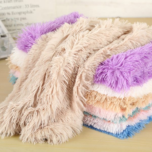 Fluffy Plush Dog Rest Mat - Image 2