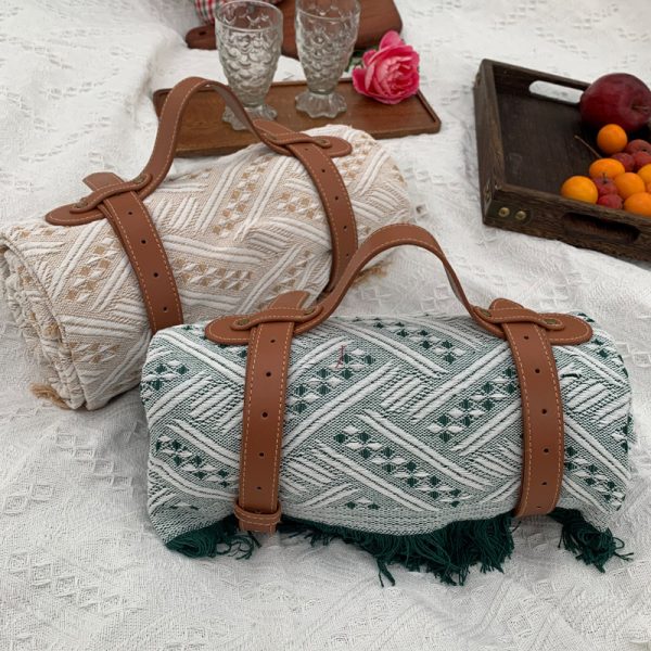 Chessboard Plaid Knitted Picnic Rug - Image 5